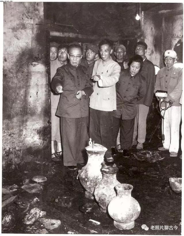1956年，定陵发掘现场照片，此后中国再也不允许主动发掘皇陵。