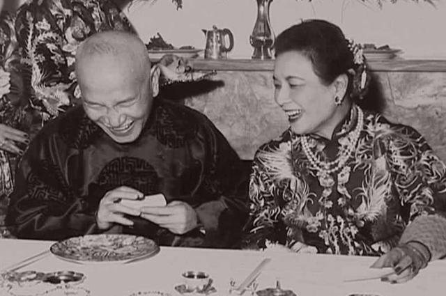 蒋介石去世19年后，宋美龄发现一重要纸条，看过后默默垂泪！