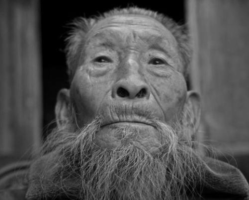 坚持三不原则的他，活了113岁，被称为是抗战的活化石