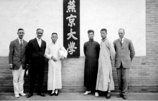 为何美国坚决阻止日本侵占中国半寸土地，并用赔款建立燕京大学？