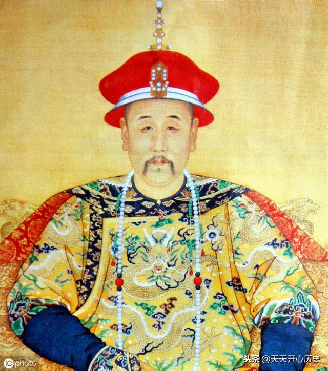 作为帝王，执政期间治理出一个不一样的清朝，展现他充分的才华，